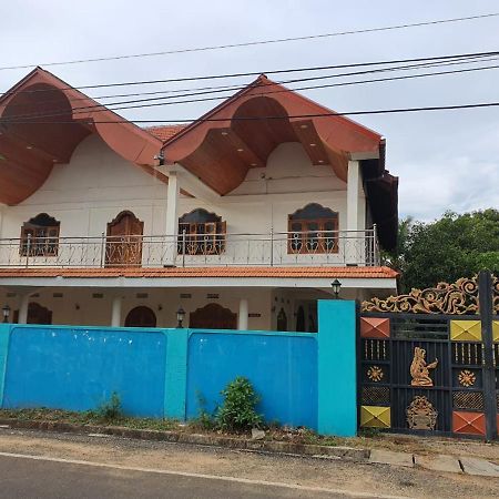 Hb Budget Rest Hotell Jaffna Eksteriør bilde