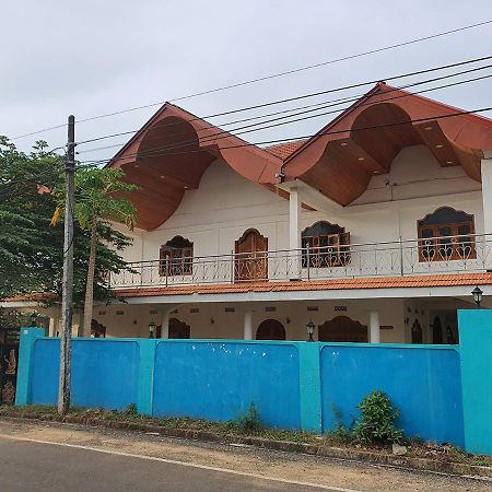 Hb Budget Rest Hotell Jaffna Eksteriør bilde