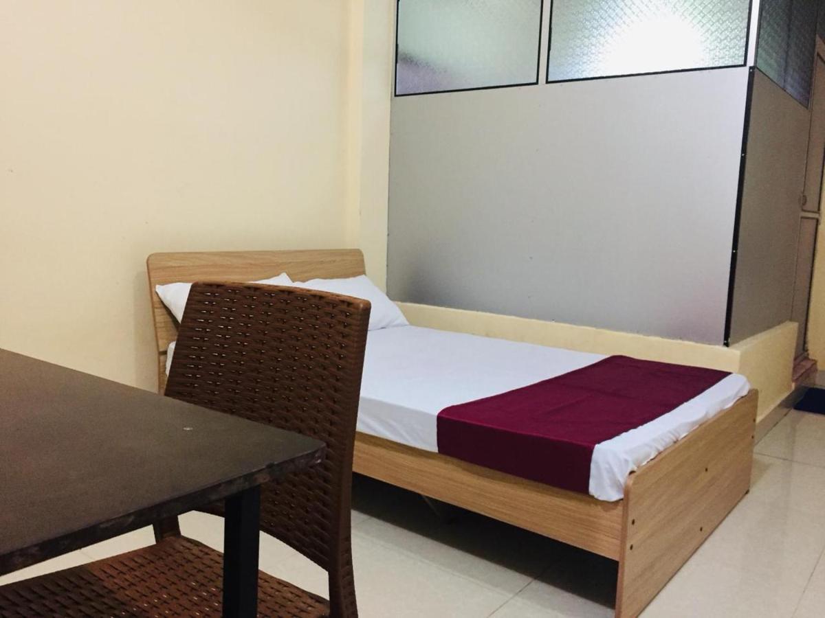 Hb Budget Rest Hotell Jaffna Eksteriør bilde