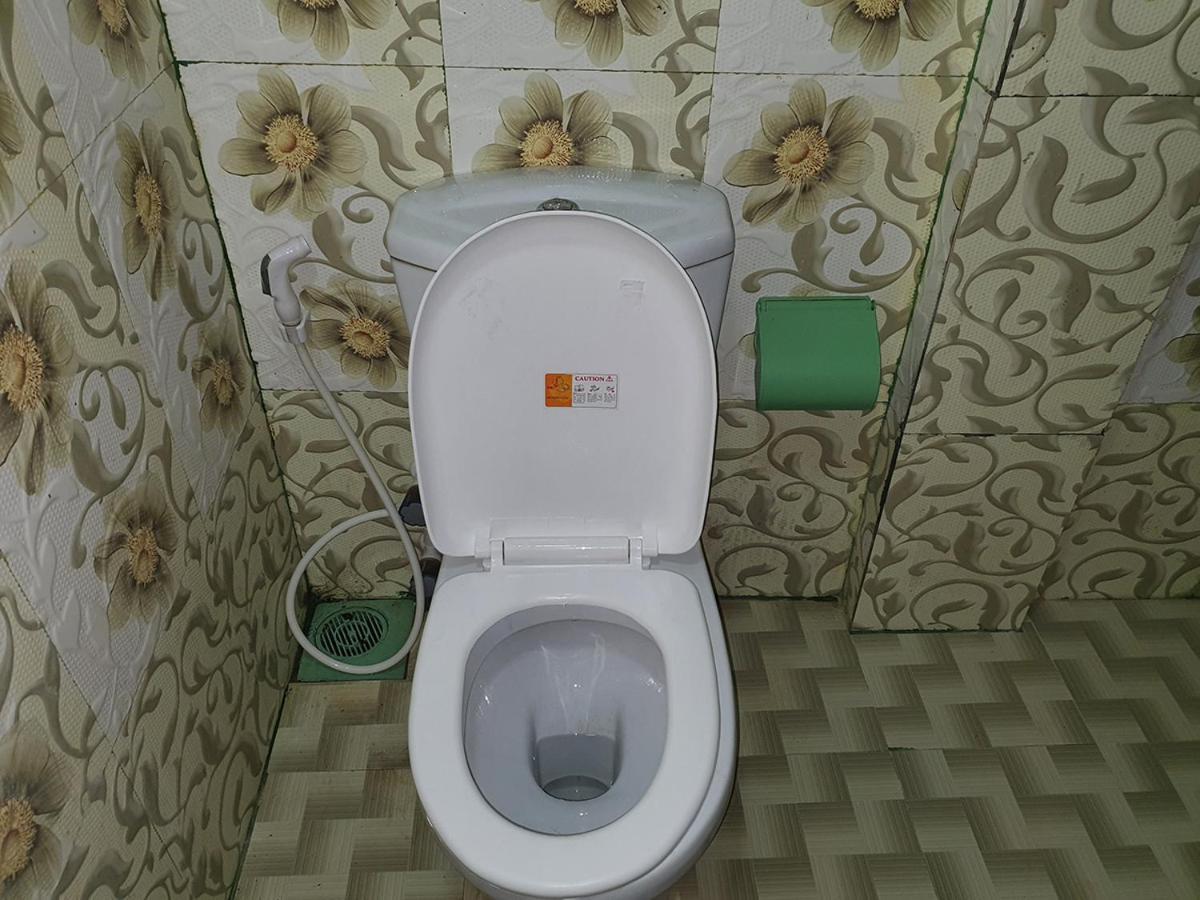 Hb Budget Rest Hotell Jaffna Eksteriør bilde